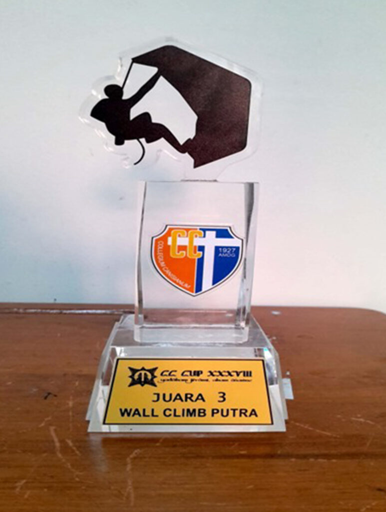 pemenang-panjat-dinding-canisius-cup
