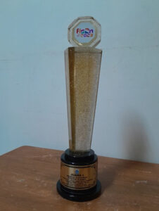 piala juara 1 cipta lagu fls2n smkn 38 jakarta
